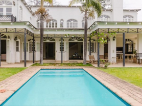Hyde Park Retreat